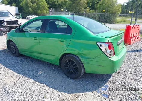 2014 Chevrolet Sonic Lt Auto z USA, uszkodzony, nr VIN 1G1JC5SH9E4224940